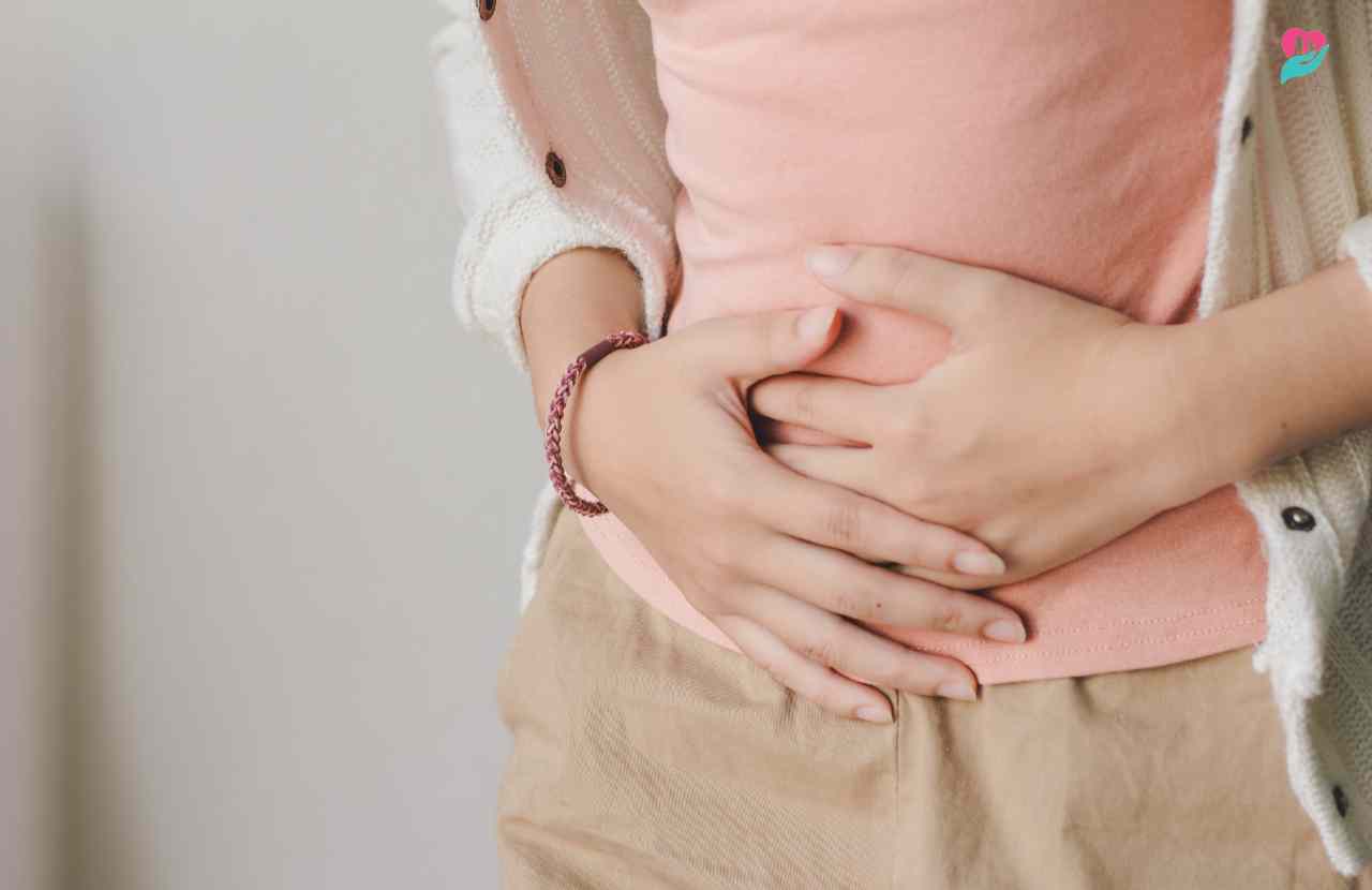 Where to place hot water bottle for period pain