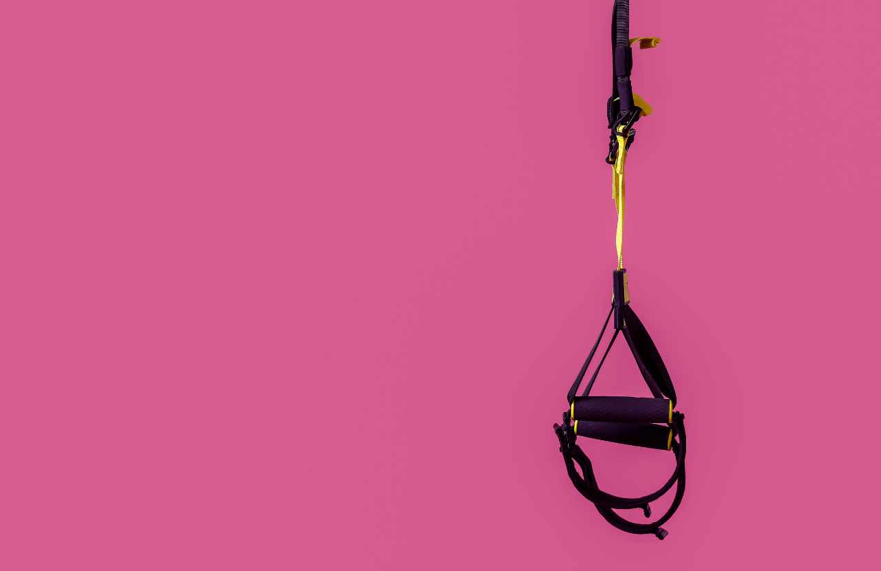 how can trauma suspension straps help a worker