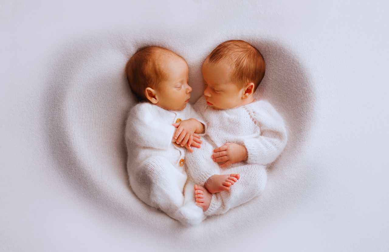 Different Ways to Breastfeeding Twins