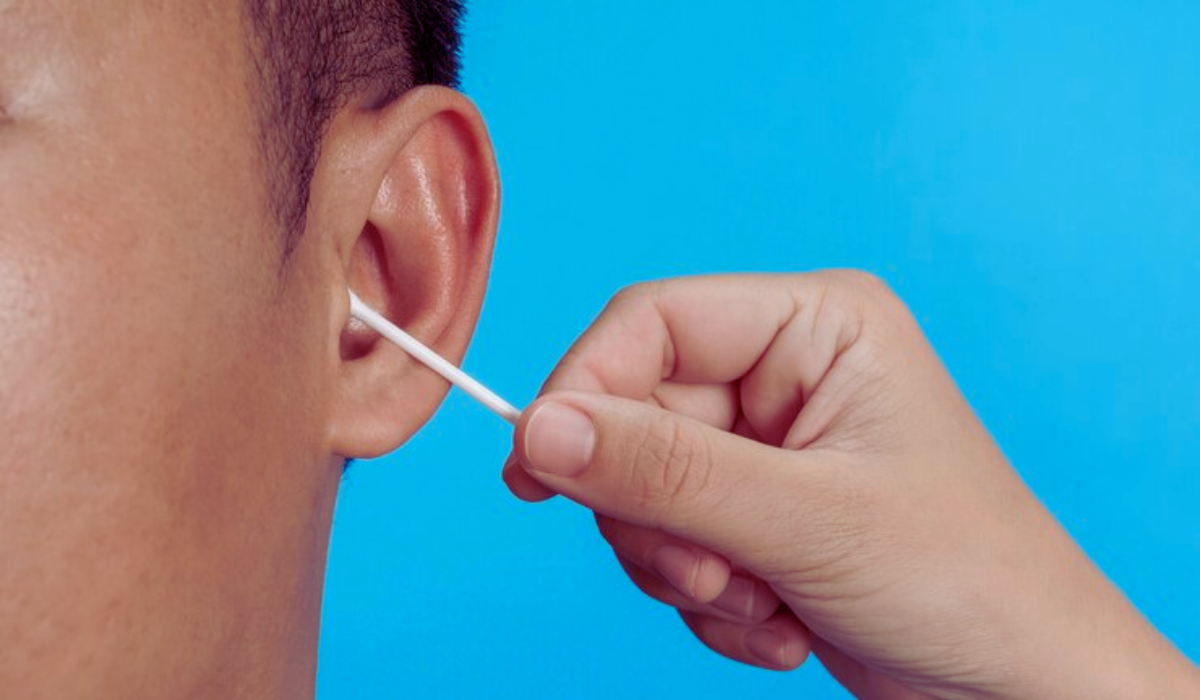 Does Putting Urine in Your Ear Help an Ear Infection